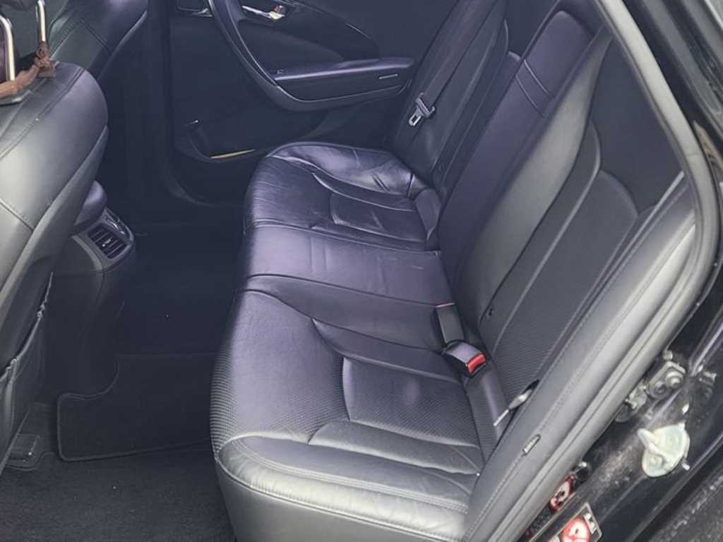 HYUNDAI Grandeur - Vista 5