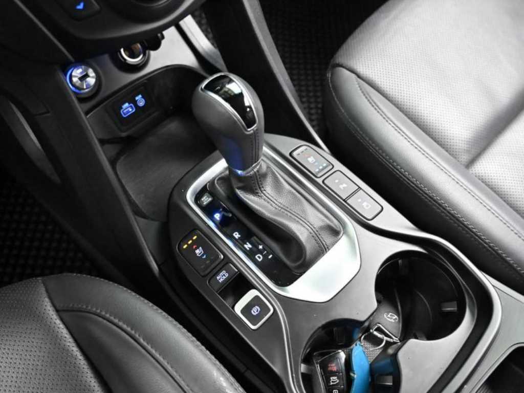 HYUNDAI Santa Fe - Vista 9