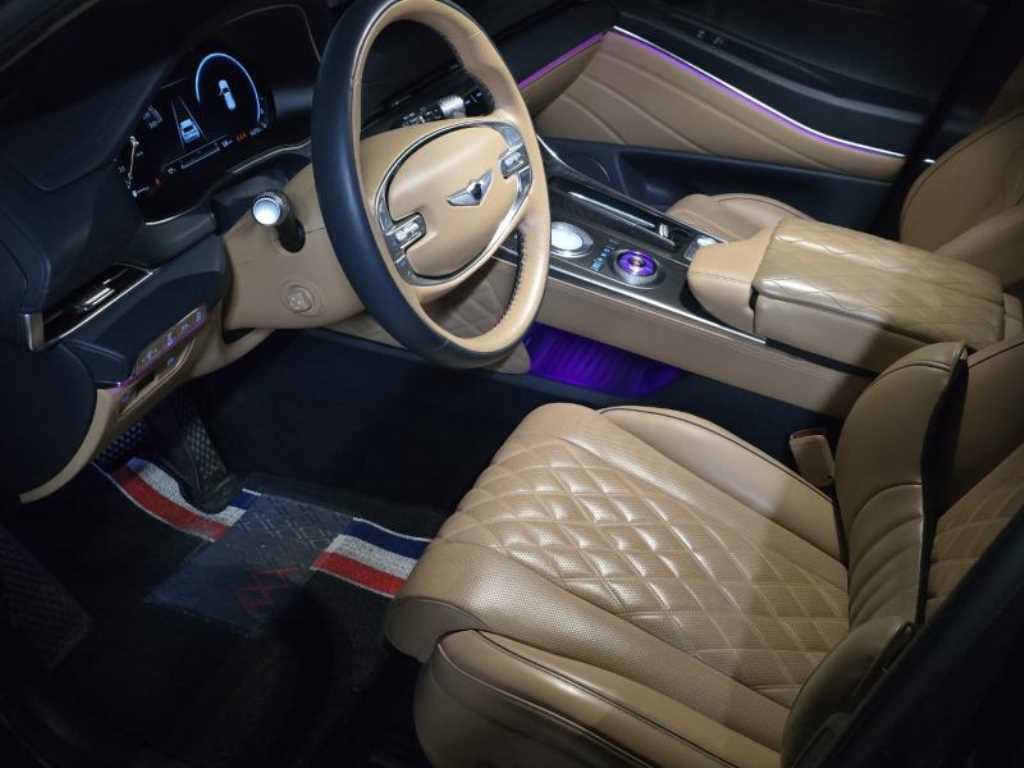 Genesis GV80 - Vista 6