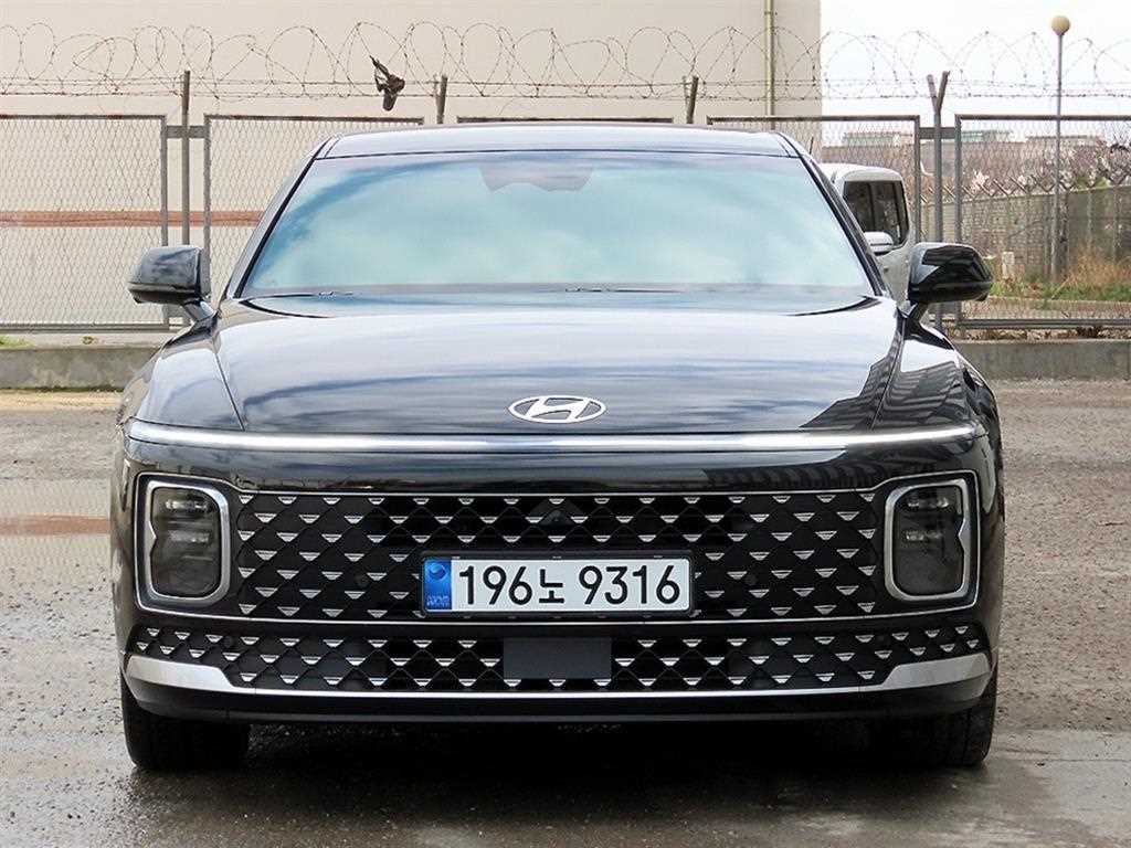 HYUNDAI Grandeur 2023 Negro - Importación desde Corea - HF Imports Iquique - Foto 1