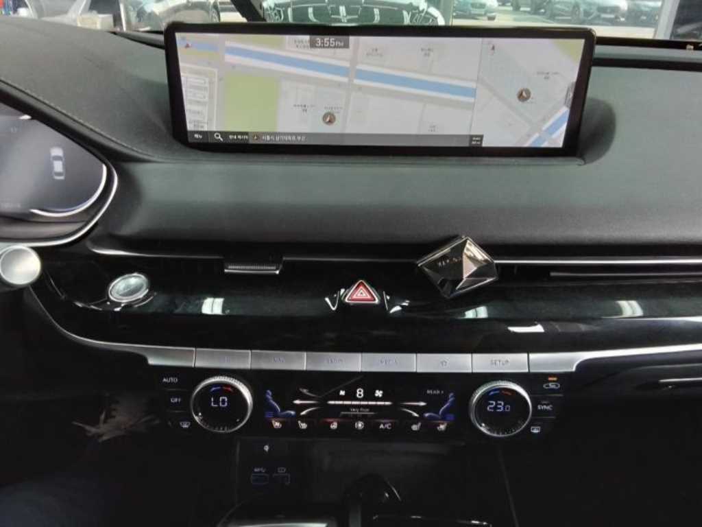 Genesis G80 - Vista 9