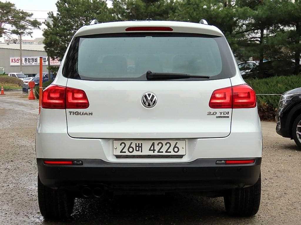 Volkswagen Tiguan - Vista 4