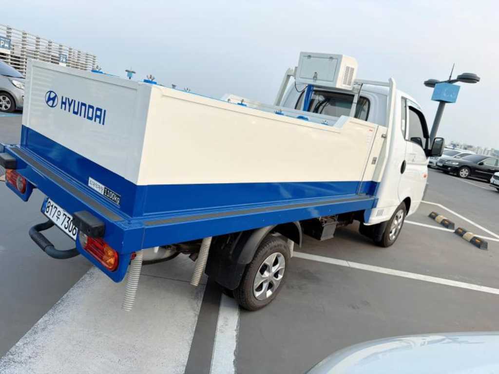 Small Truck (Completed) a live fish car - Vista 6