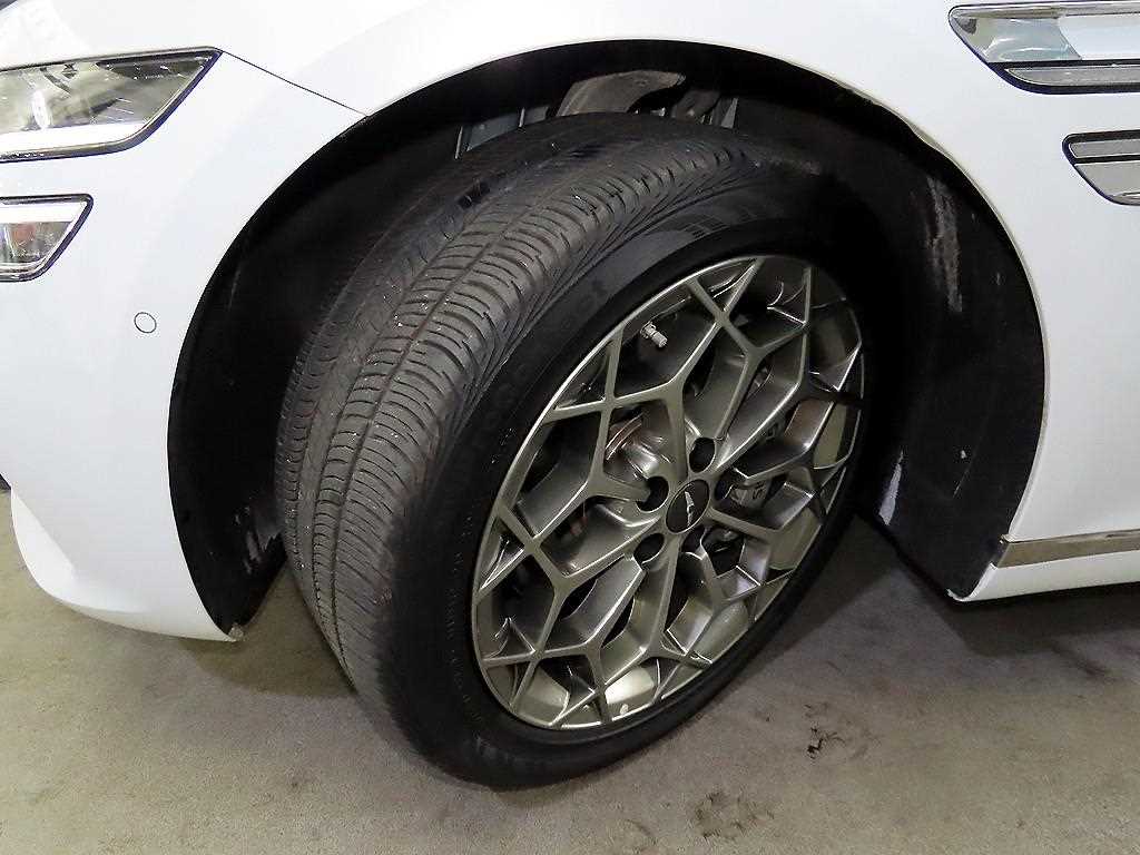 Genesis G80 2024 Blanco - Importación desde Corea - HF Imports Iquique - Foto 20