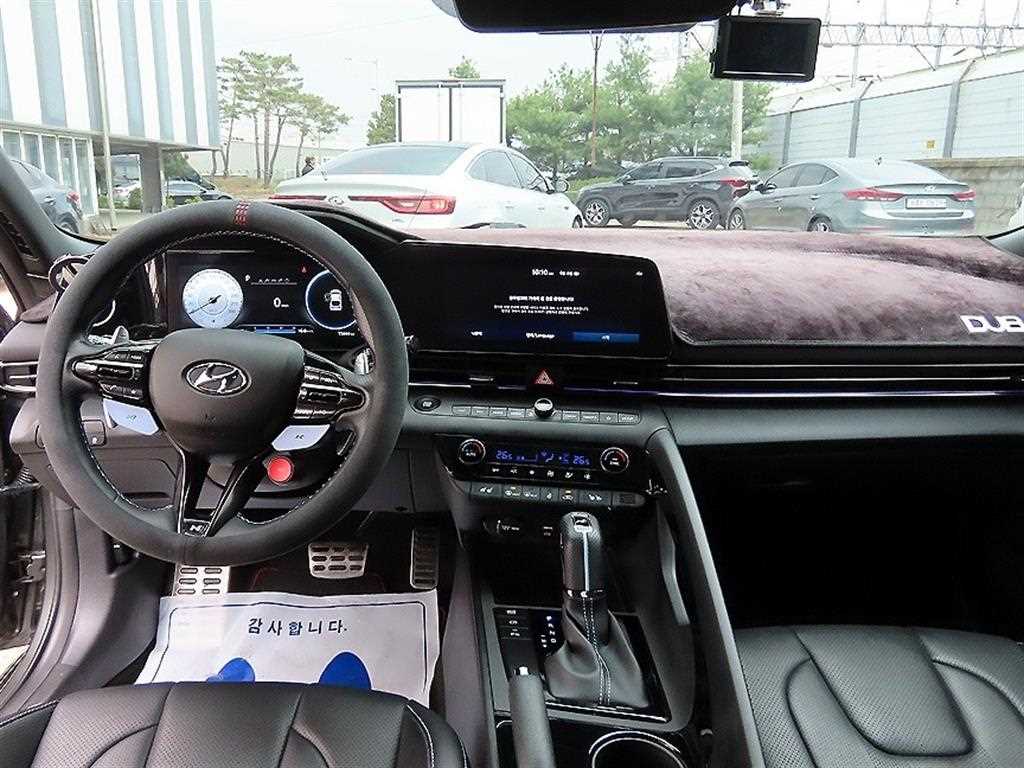 HYUNDAI Avante - Vista 7