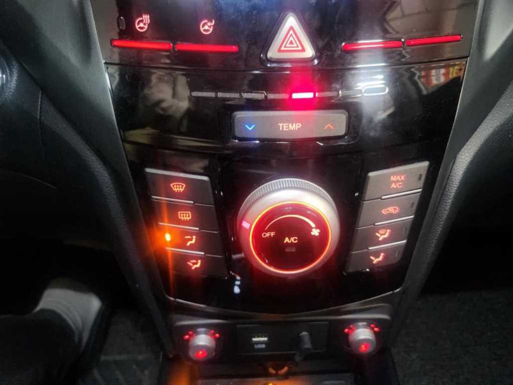 Ssangyong Tivoli 2019 - Importación desde Corea - HF Imports Iquique - Foto 17