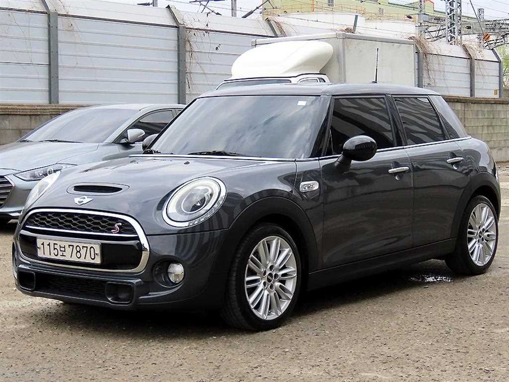 Mini Cooper - Vista 2
