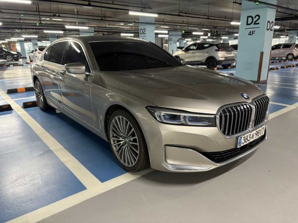 BMW 7 Series - Vista 8