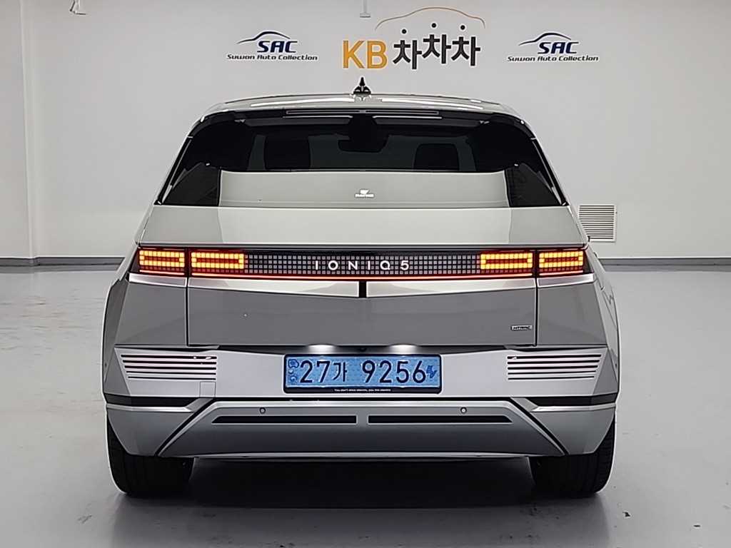 HYUNDAI Ioniq 5 - Vista 3