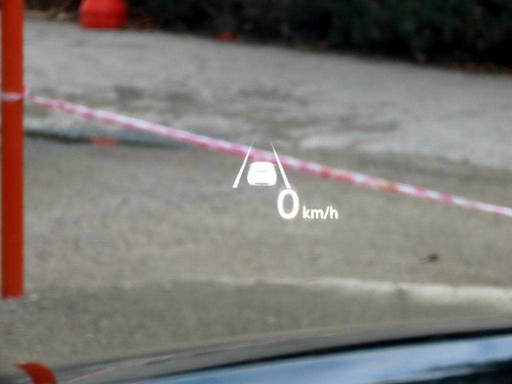 Genesis G70 - Vista 10