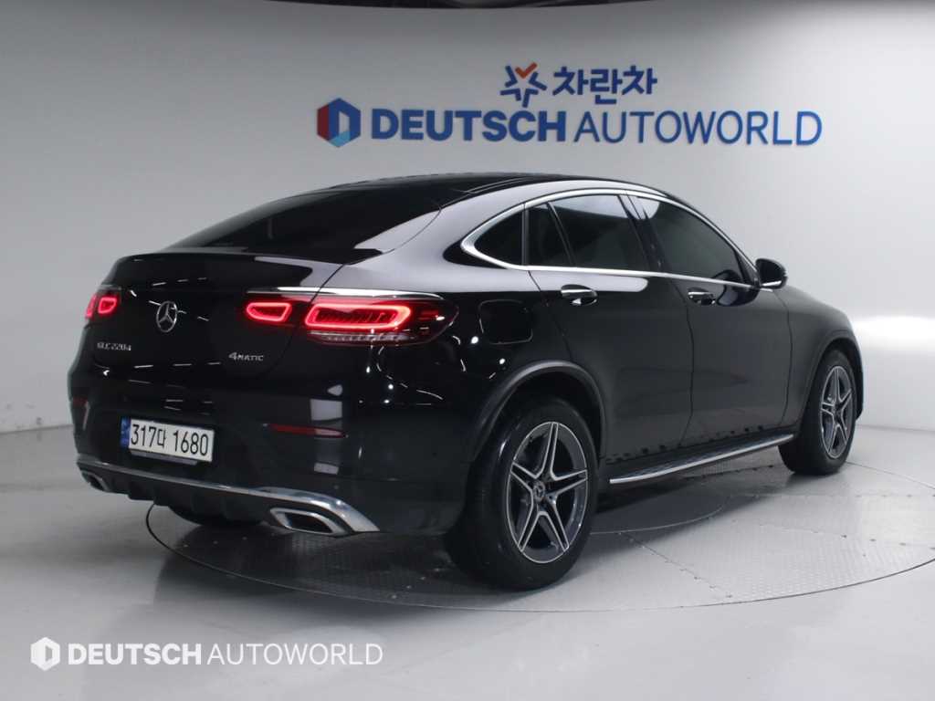 Mercedes Benz GLC Class - Vista 2