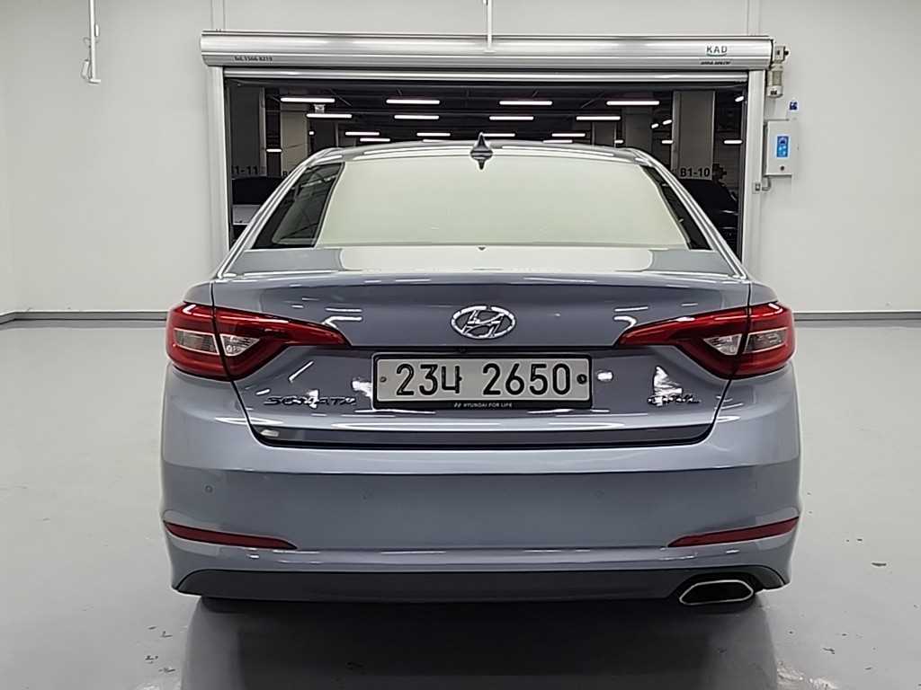 HYUNDAI Sonata - Vista 3