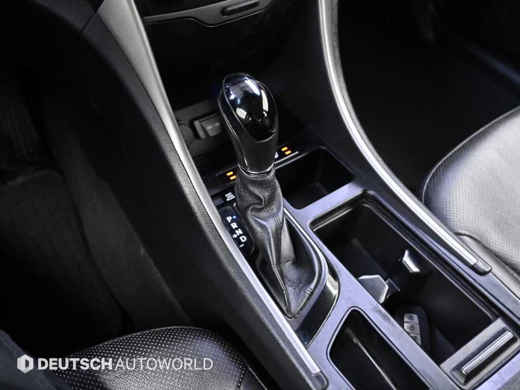 HYUNDAI Sonata - Vista 9