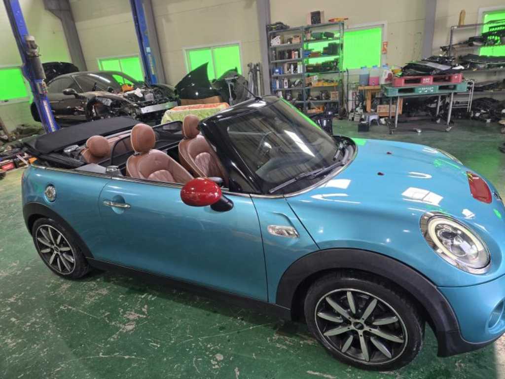 Mini Cooper Convertible - Vista 9