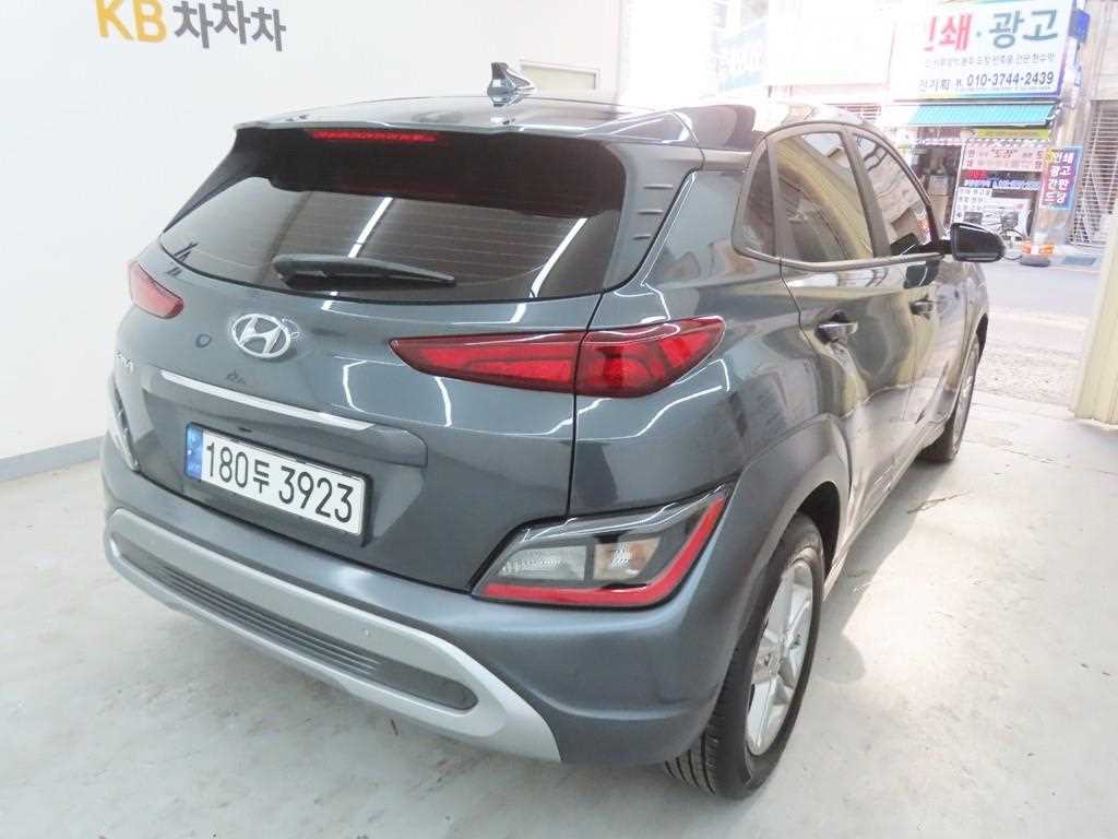 HYUNDAI Kona - Vista 3