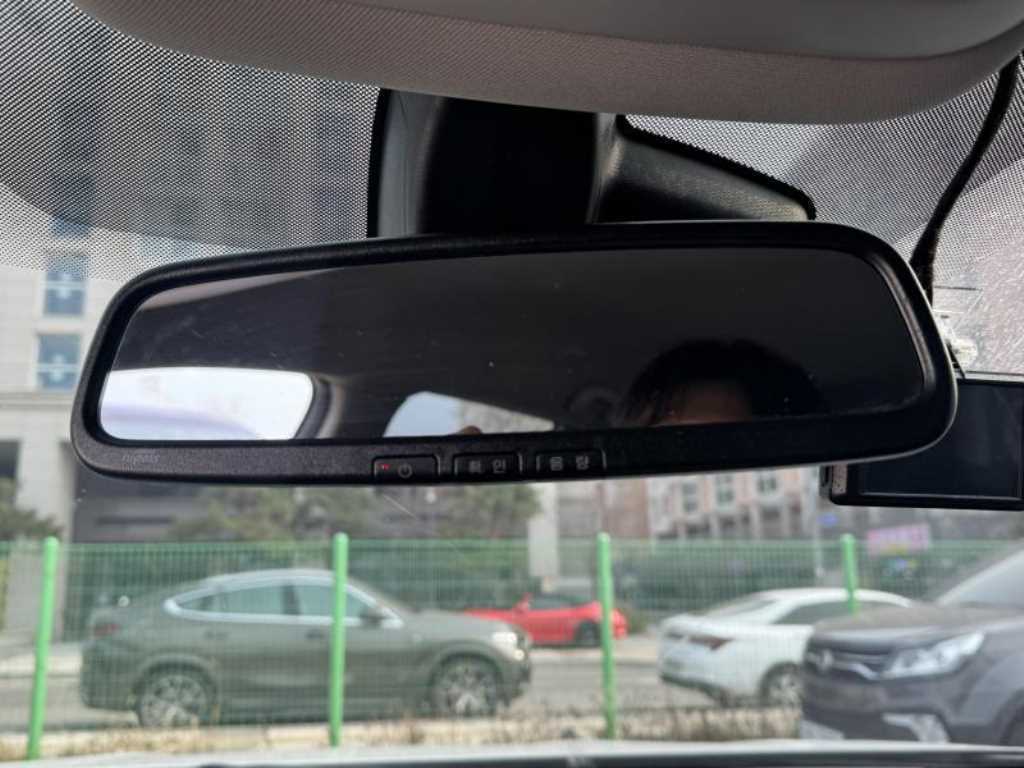 SAMSUNG QM6 2020 Blanco - Importación desde Corea - HF Imports Iquique - Foto 16