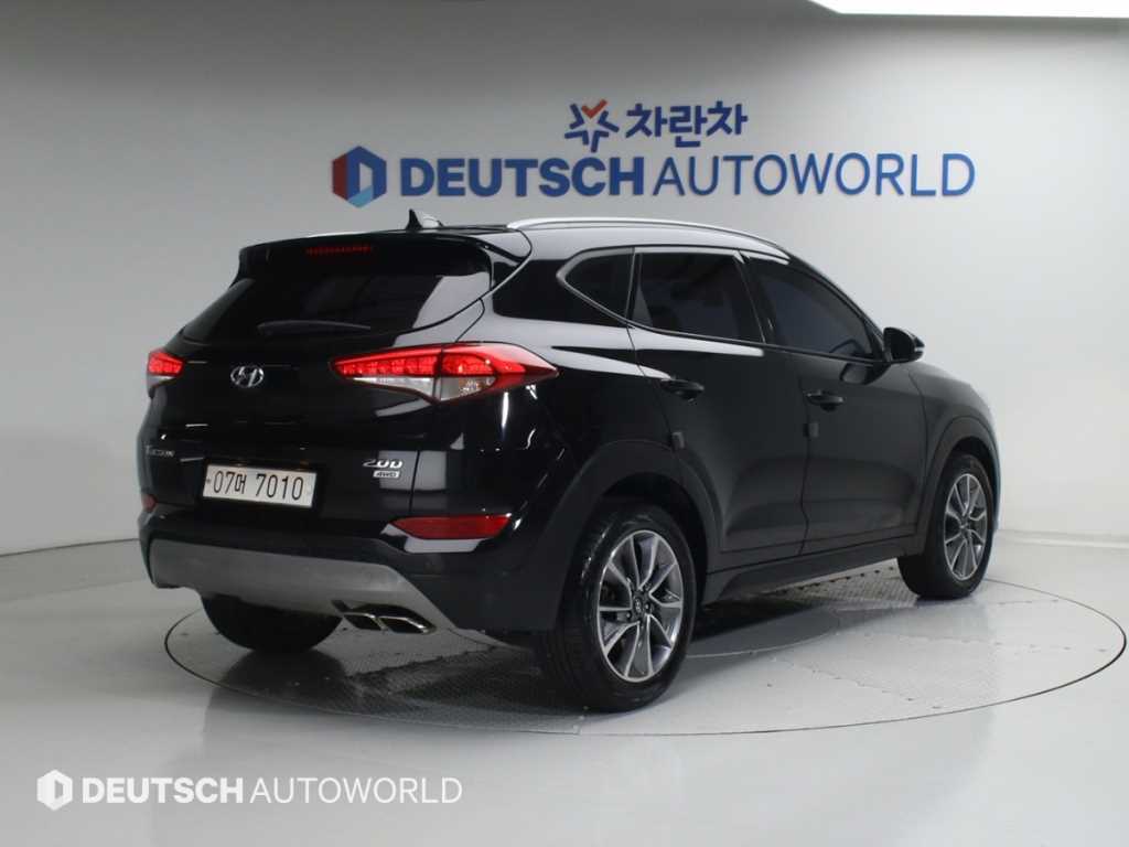 HYUNDAI Tucson - Vista 2