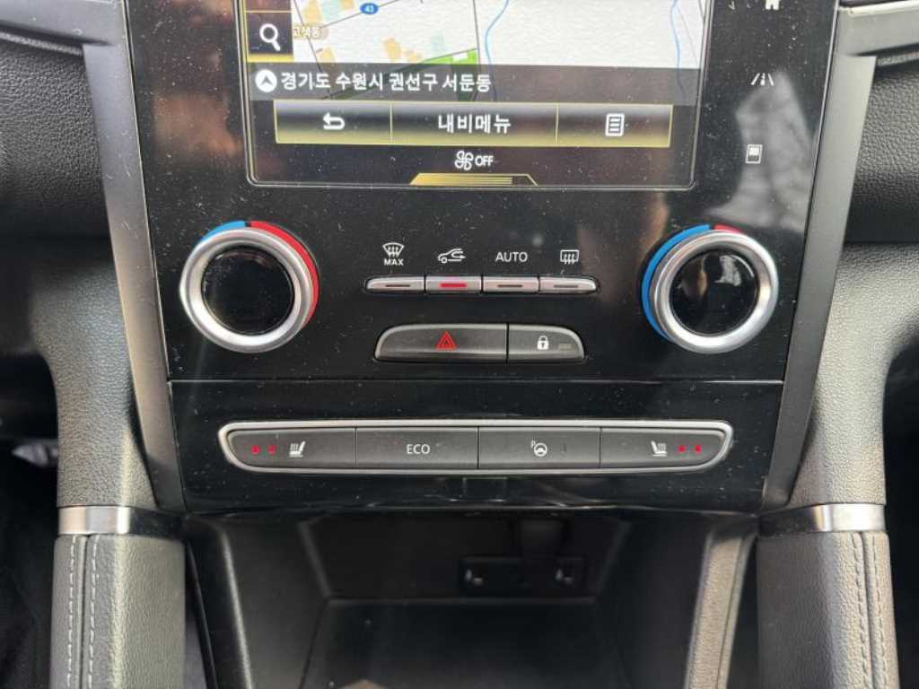 SAMSUNG QM6 - Vista 11