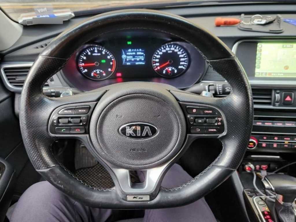 KIA K5 - Vista 7