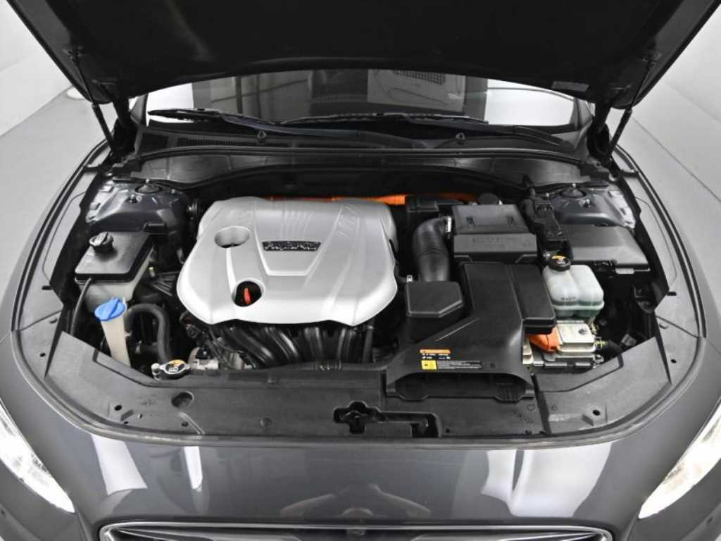 HYUNDAI Grandeur - Vista 6