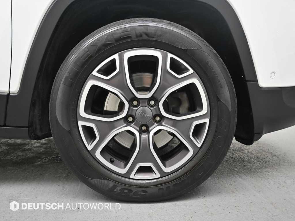 Jeep Cherokee - Vista 5