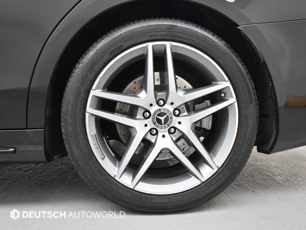 Mercedes Benz S Class - Vista 5