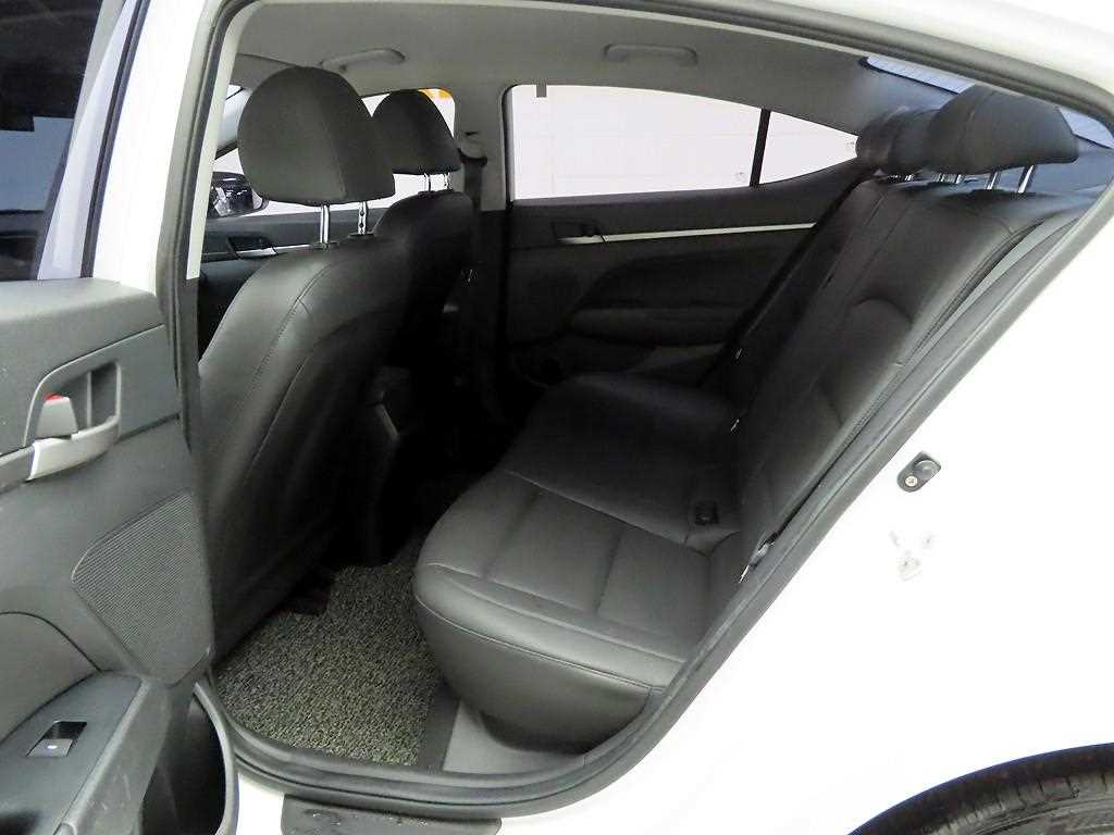 HYUNDAI Avante 2018 - Importación desde Corea - HF Imports Iquique - Foto 14