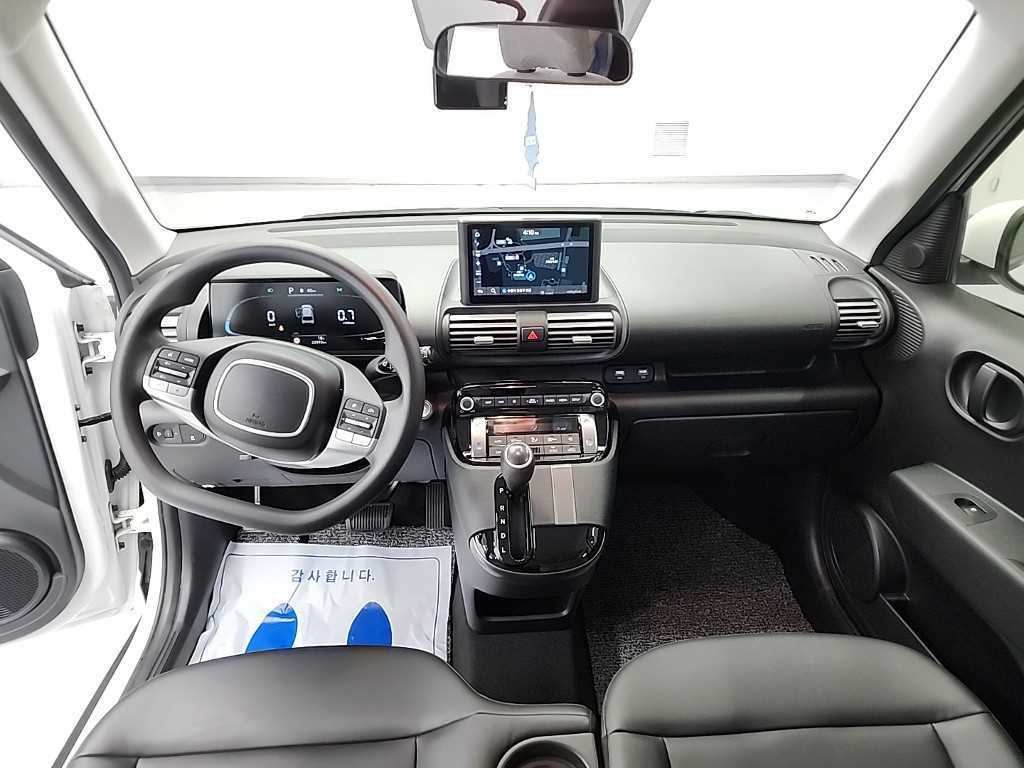 HYUNDAI Casper - Vista 8