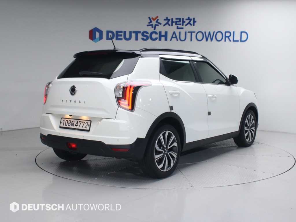 Ssangyong Tivoli - Vista 2