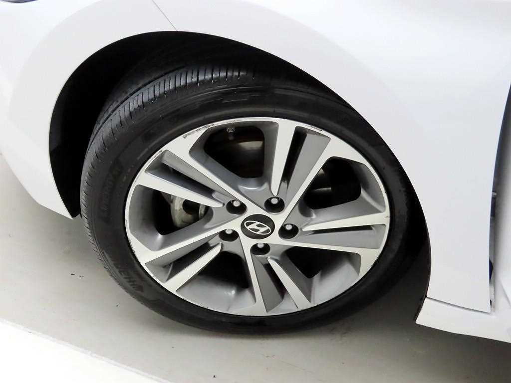 HYUNDAI Avante 2018 - Importación desde Corea - HF Imports Iquique - Foto 19