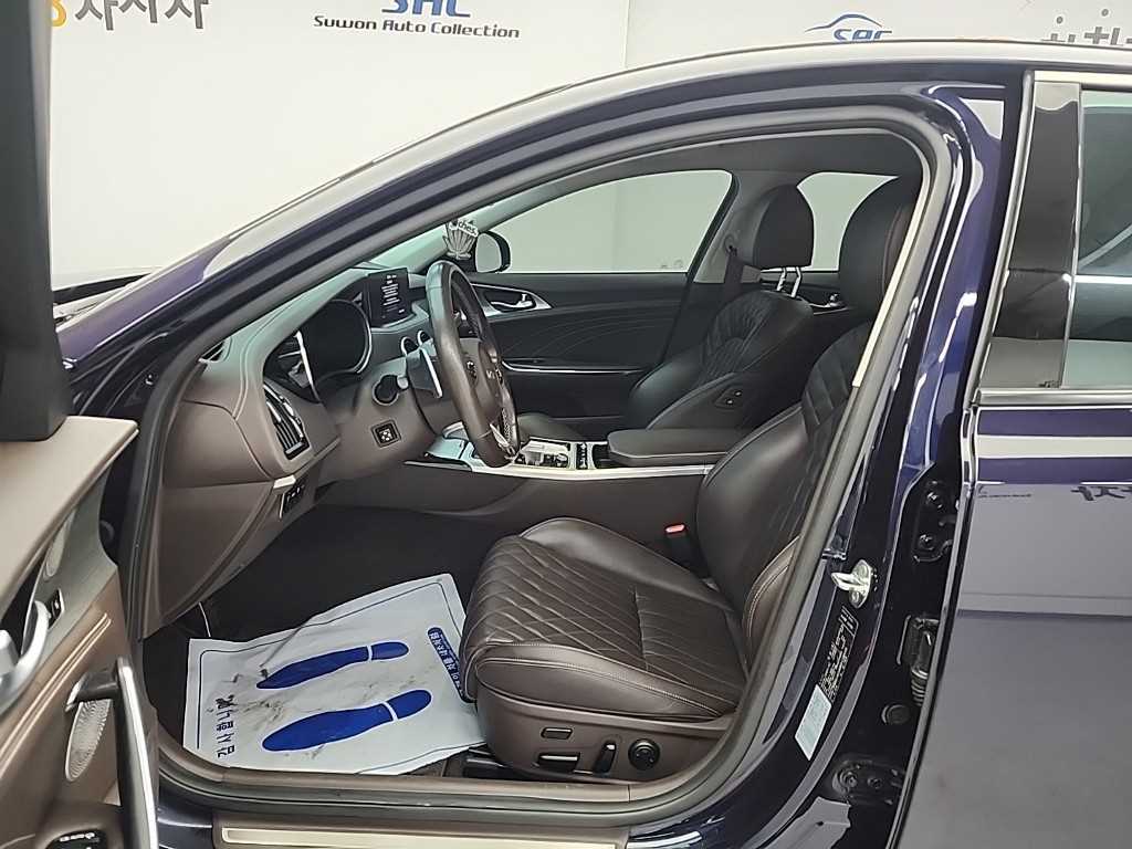 KIA Stinger - Vista 11