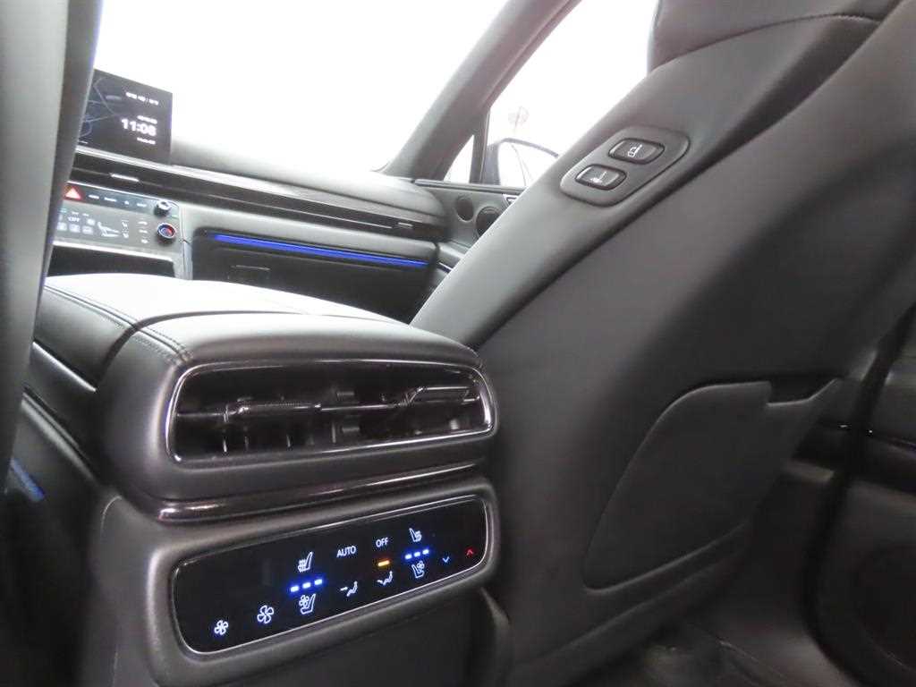 Genesis GV80 - Vista 9