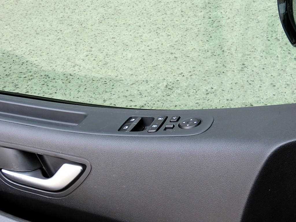 HYUNDAI Staria - Vista 11