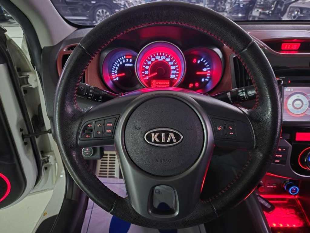 KIA Forte - Vista 9
