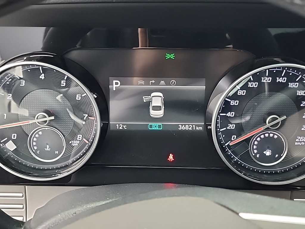 HYUNDAI Grandeur - Vista 6