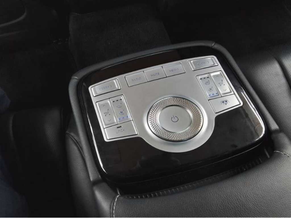 Genesis G80 - Vista 6