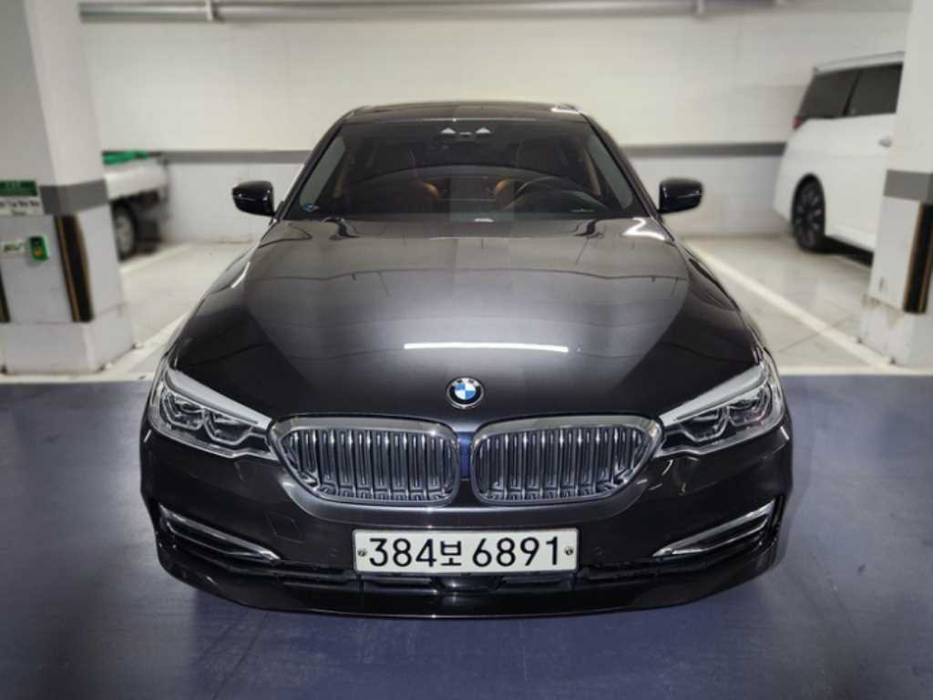 BMW 5 Series 2020 Gris - Importación desde Corea - HF Imports Iquique - Foto 1