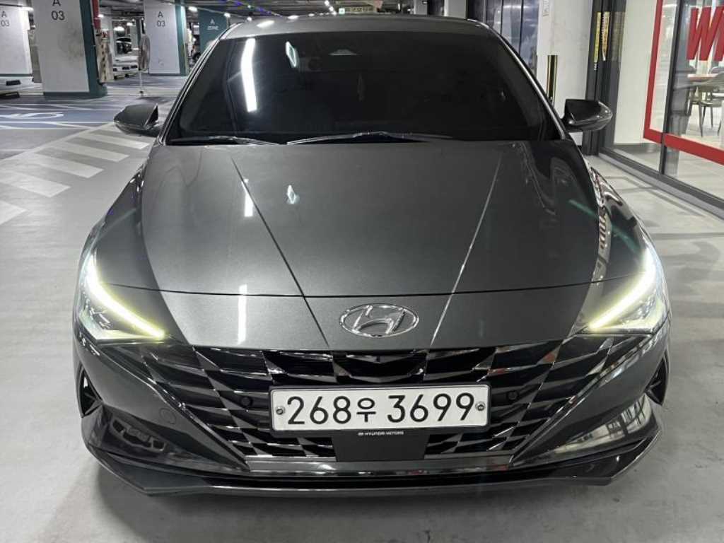 HYUNDAI Avante - Vista 2