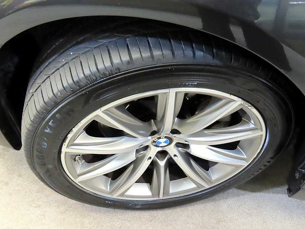 BMW 5 Series 2018 Negro - Importación desde Corea - HF Imports Iquique - Foto 20