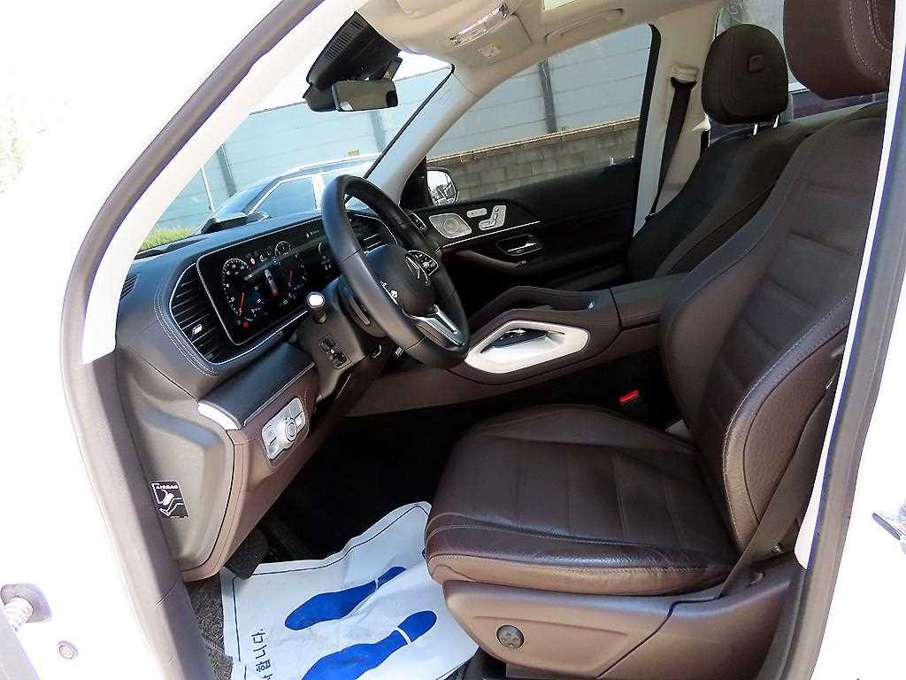 Mercedes Benz GLE Class - Vista 5