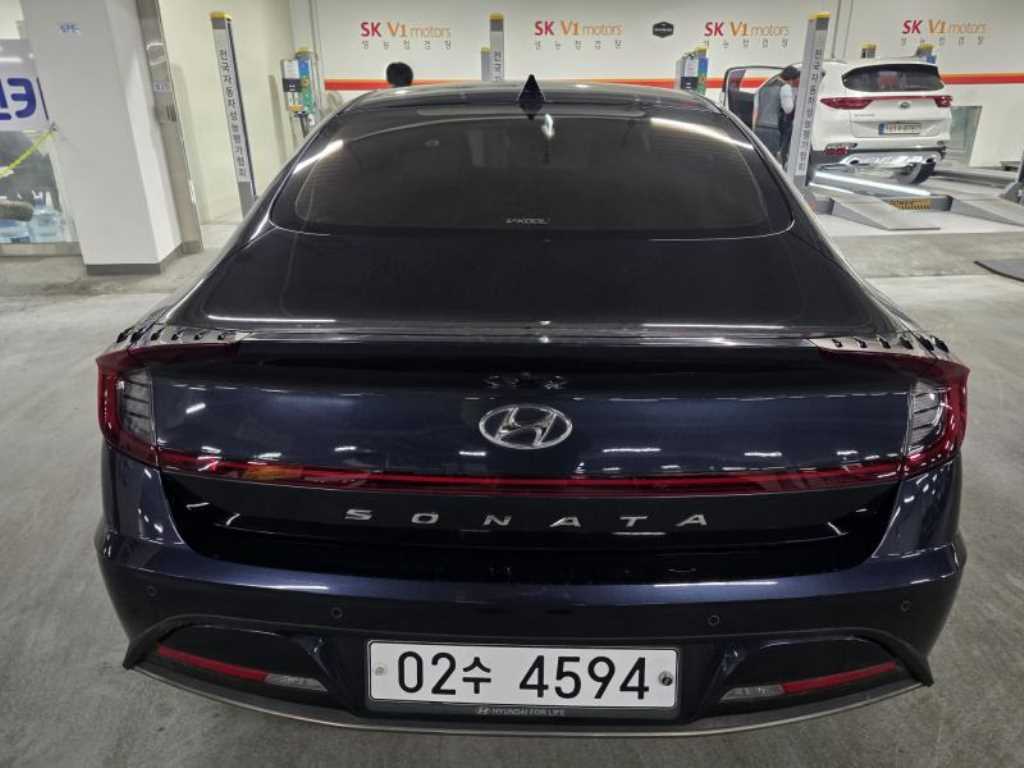HYUNDAI Sonata - Vista 4