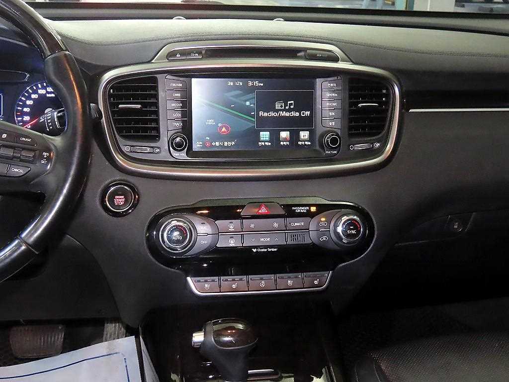 KIA Sorento - Vista 11