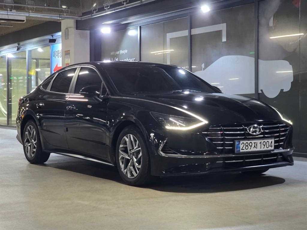 HYUNDAI Sonata - Vista 2