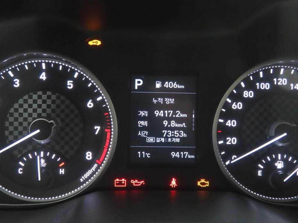 HYUNDAI Avante - Vista 8