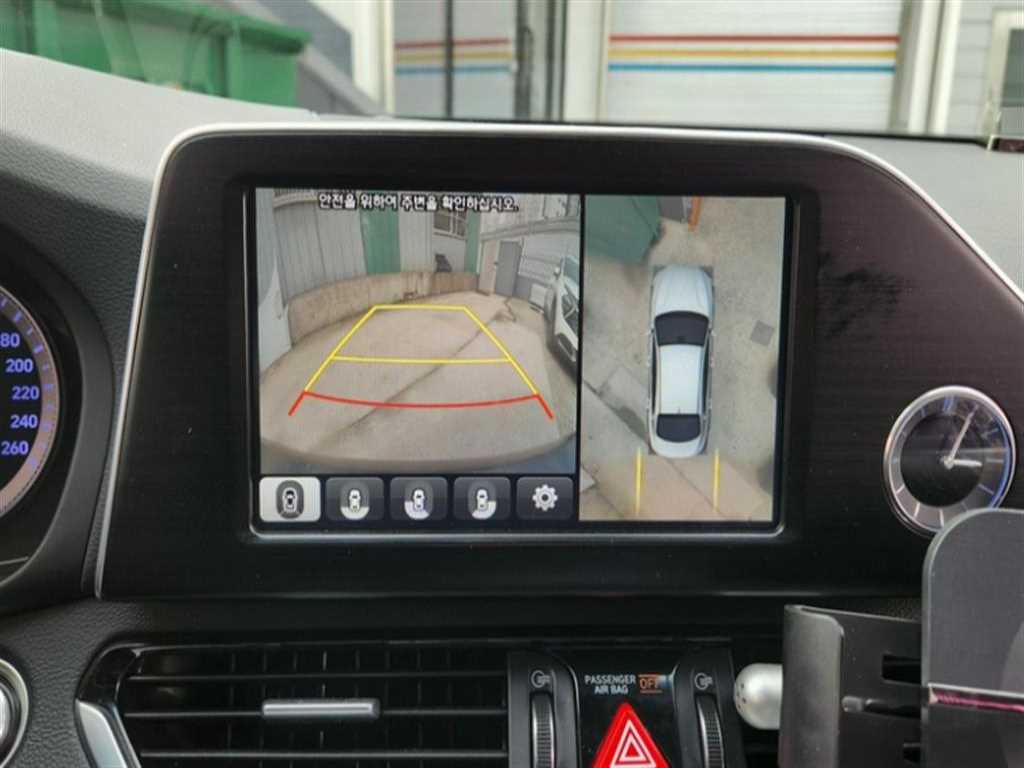 HYUNDAI Grandeur - Vista 4