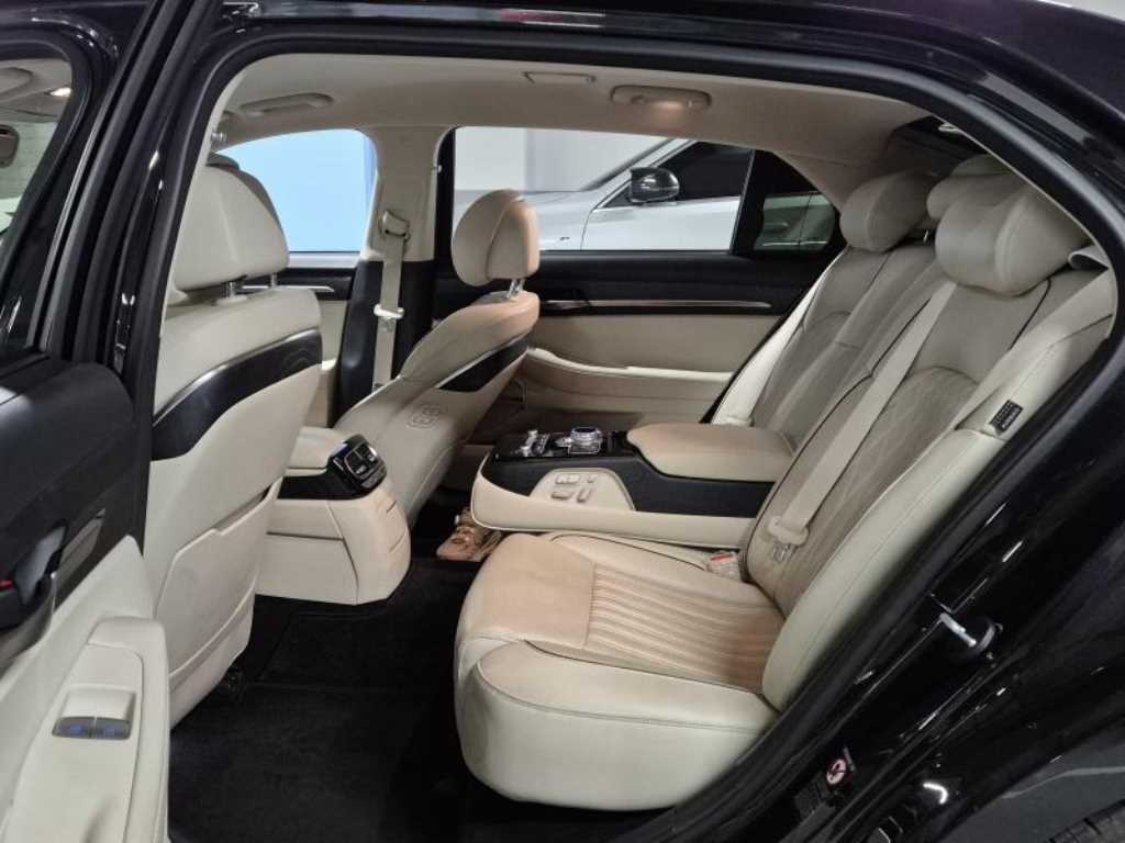 Genesis G90 2019 Negro - Importación desde Corea - HF Imports Iquique - Foto 18