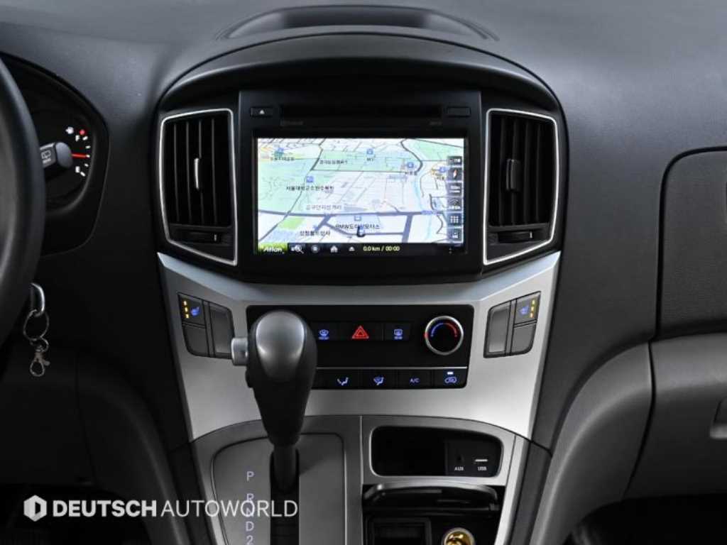 HYUNDAI Starex 2019 Gris - Importación desde Corea - HF Imports Iquique - Foto 14