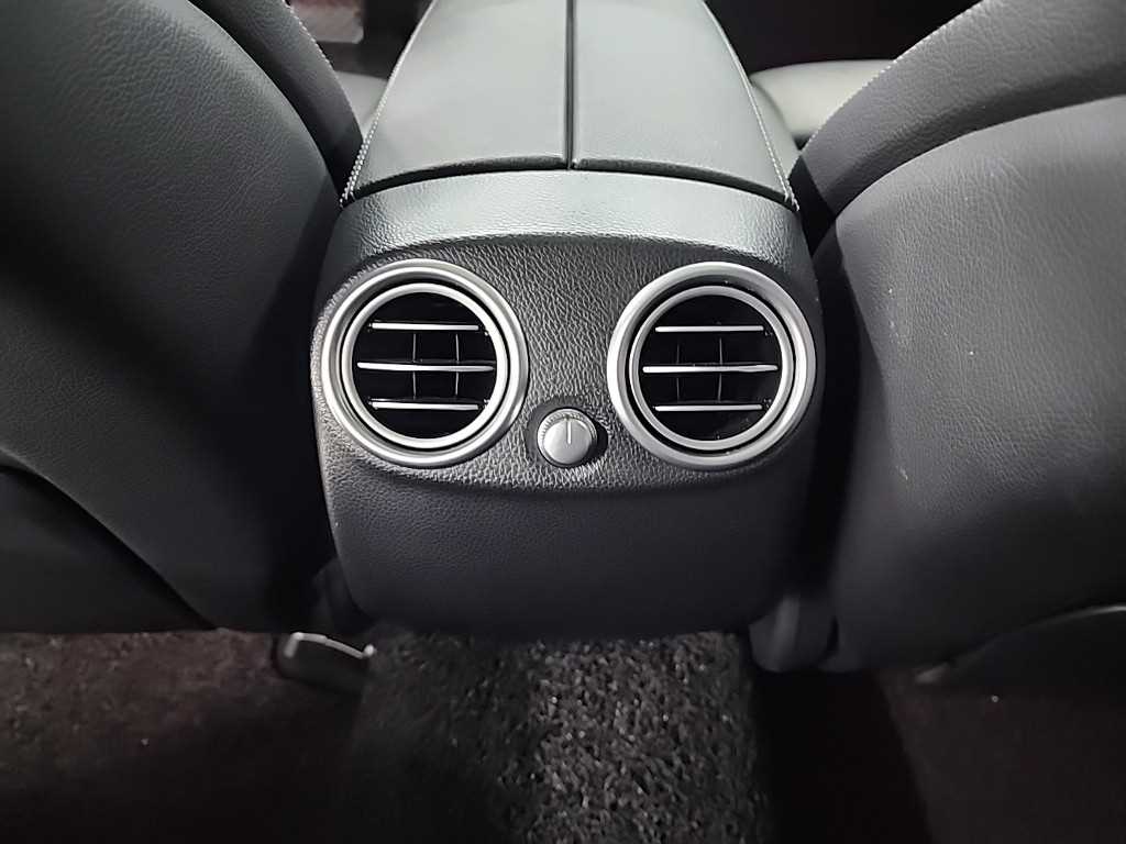 Mercedes Benz GLC Class 2020 Negro - Importación desde Corea - HF Imports Iquique - Foto 13