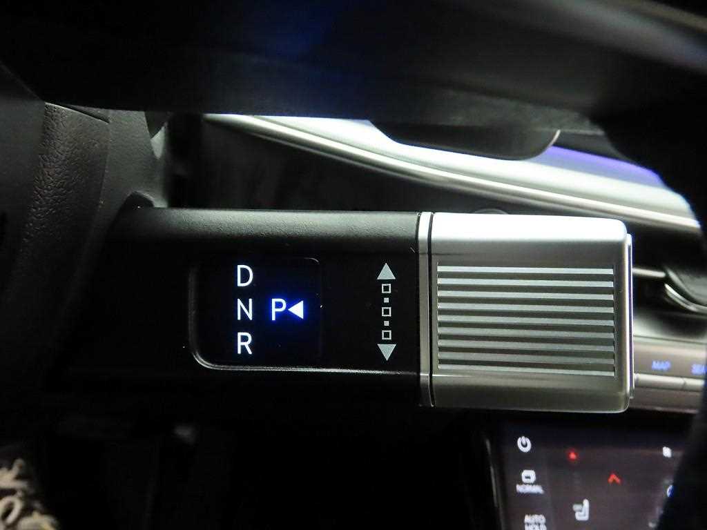 HYUNDAI Grandeur - Vista 11