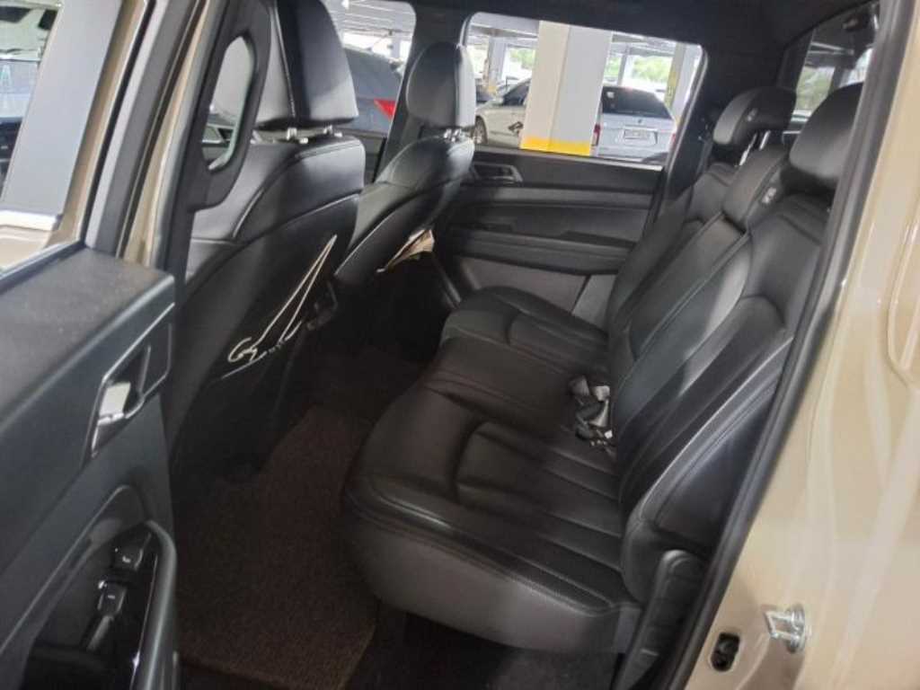 Ssangyong Rexton - Vista 9